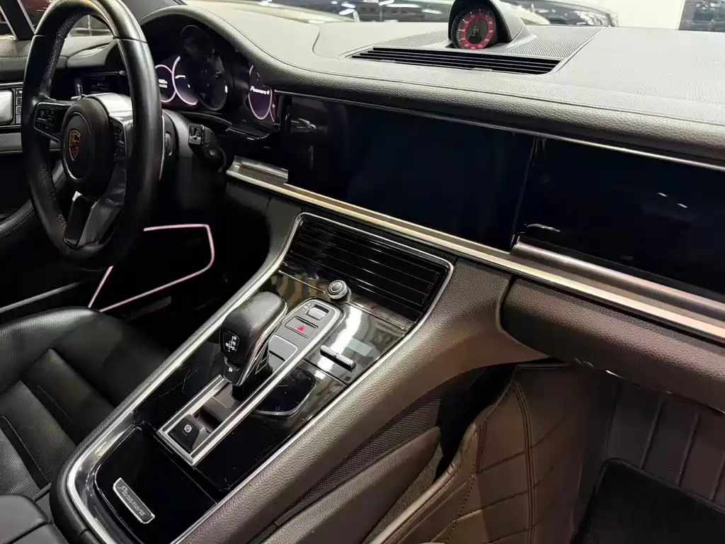 Porsche Panamera — миниатюра 12