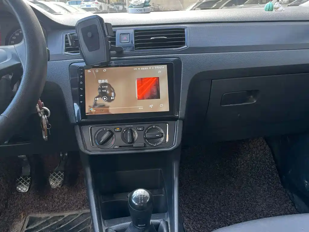 Volkswagen Santana — миниатюра 5
