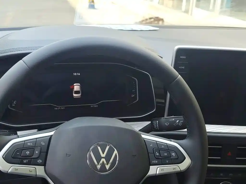 Volkswagen Sagitar — миниатюра 5