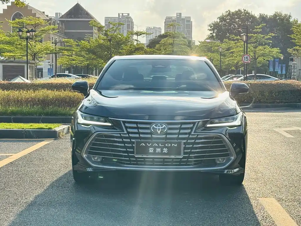 Toyota Avalon — миниатюра 2