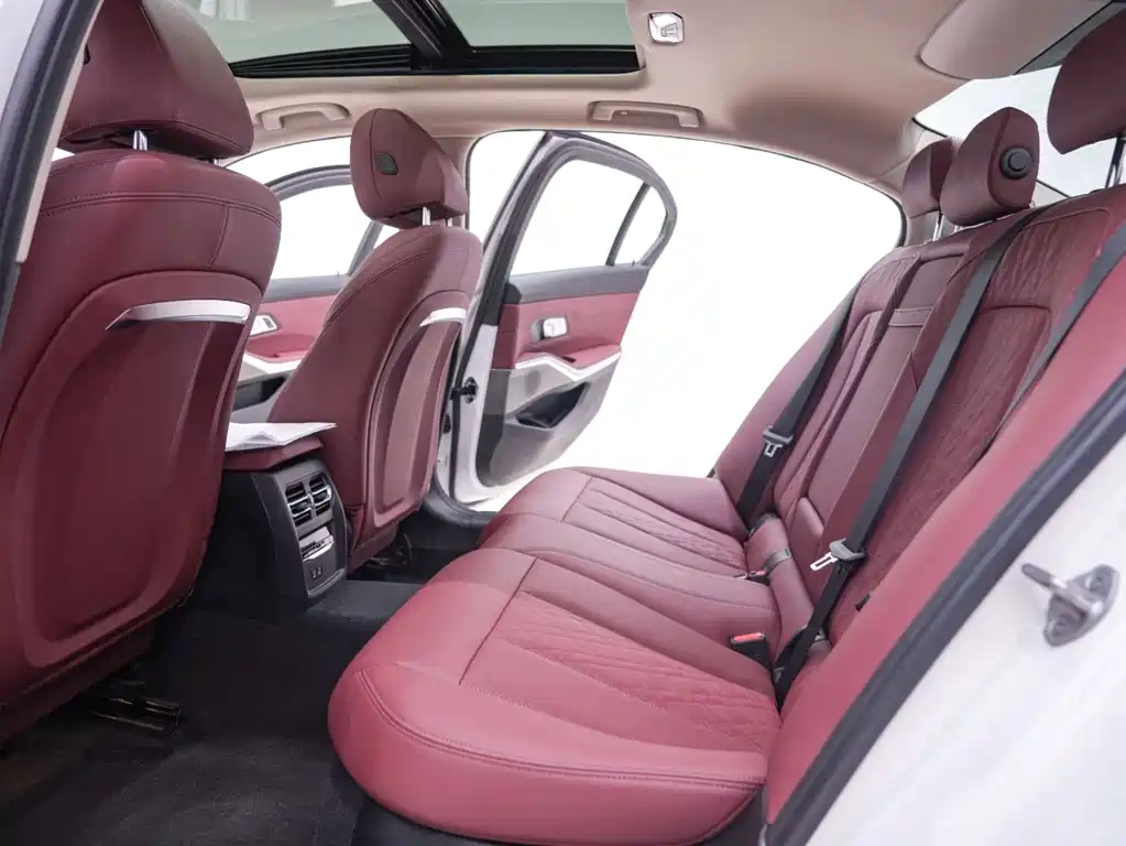 BMW 3 Series — миниатюра 26