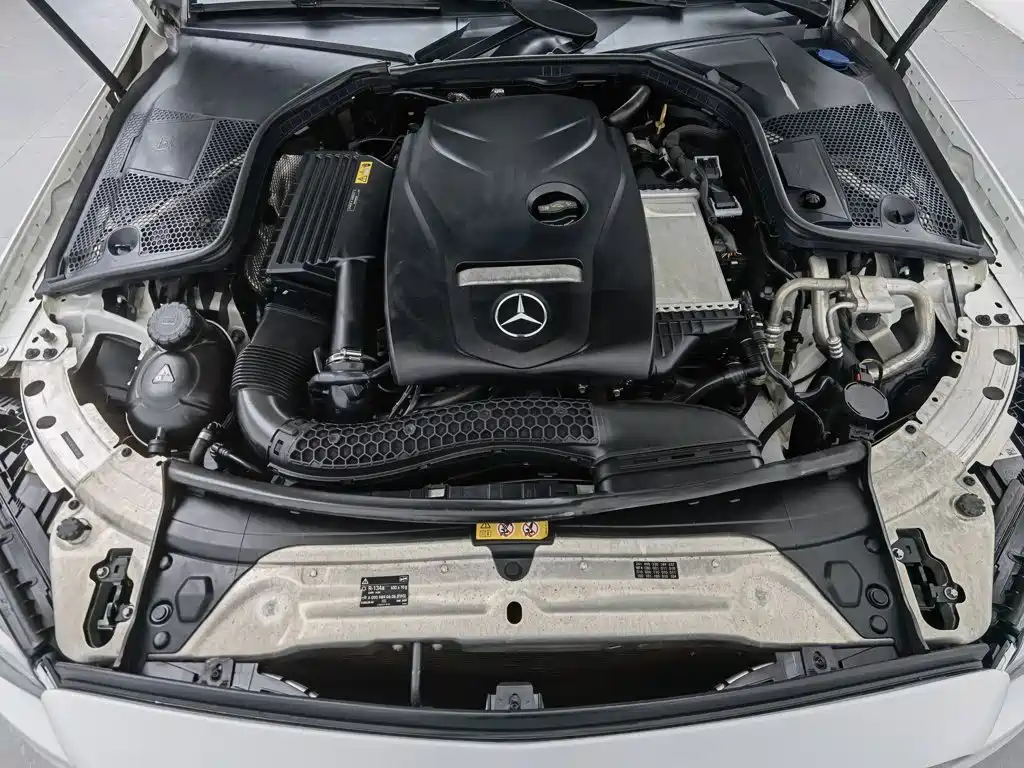 Mercedes-Benz C-Class — миниатюра 6
