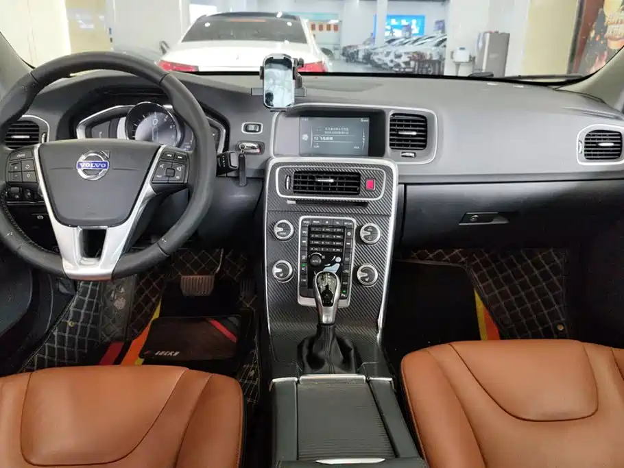 Volvo S60 — миниатюра 12