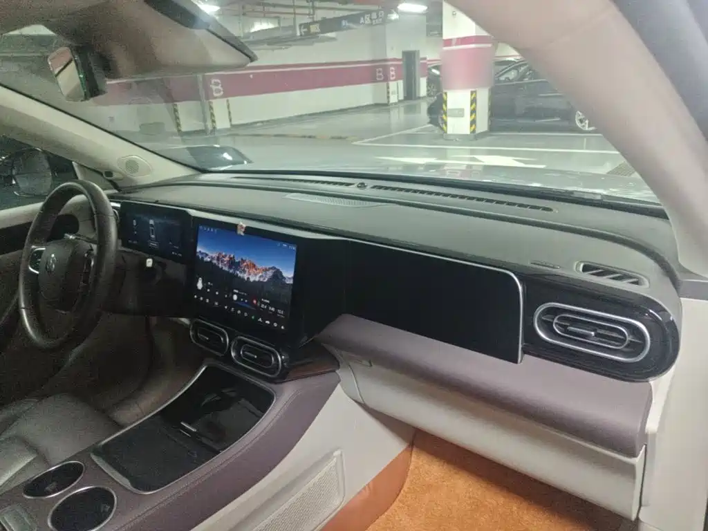 Leapmotor Leapmotor C11 — миниатюра 10