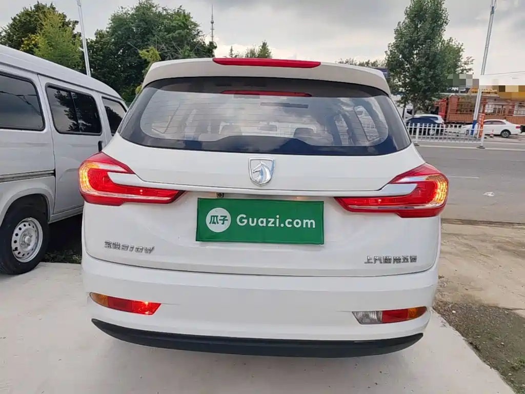 Baojun 310W — миниатюра 6