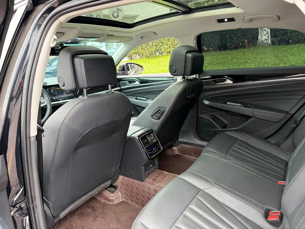 Volkswagen Passat — миниатюра 11