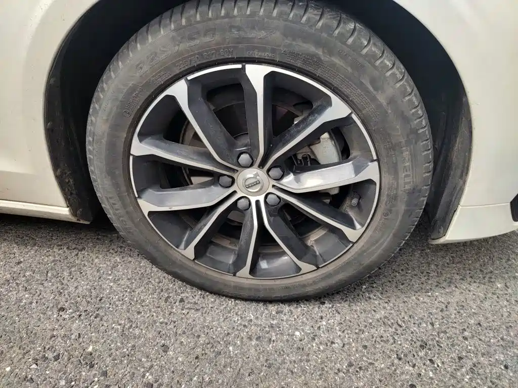 Volvo S60 — миниатюра 26