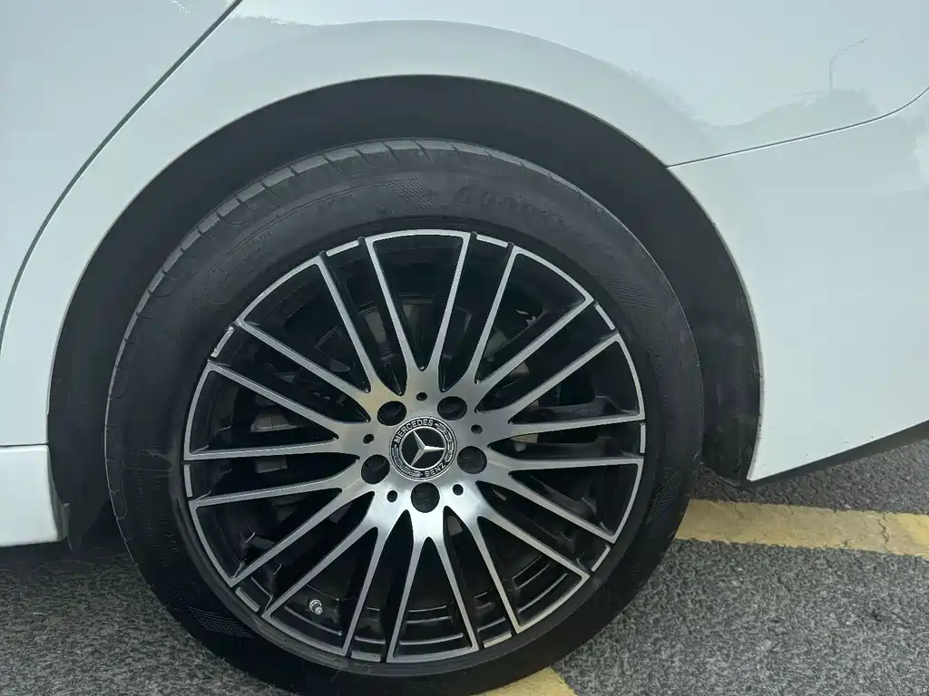 Mercedes-Benz C-Class — миниатюра 7