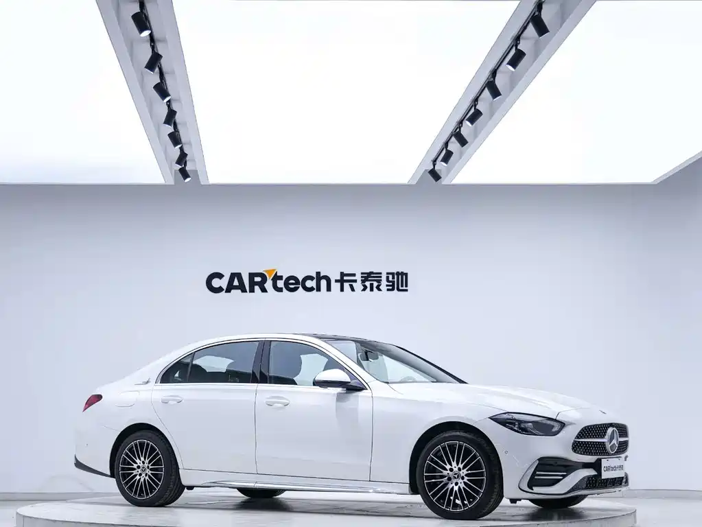 Mercedes-Benz C-Class — миниатюра 9