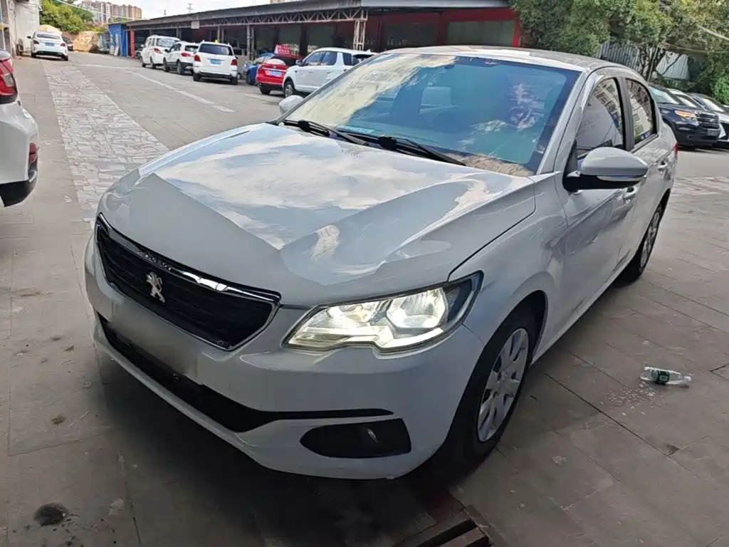 Peugeot 301
