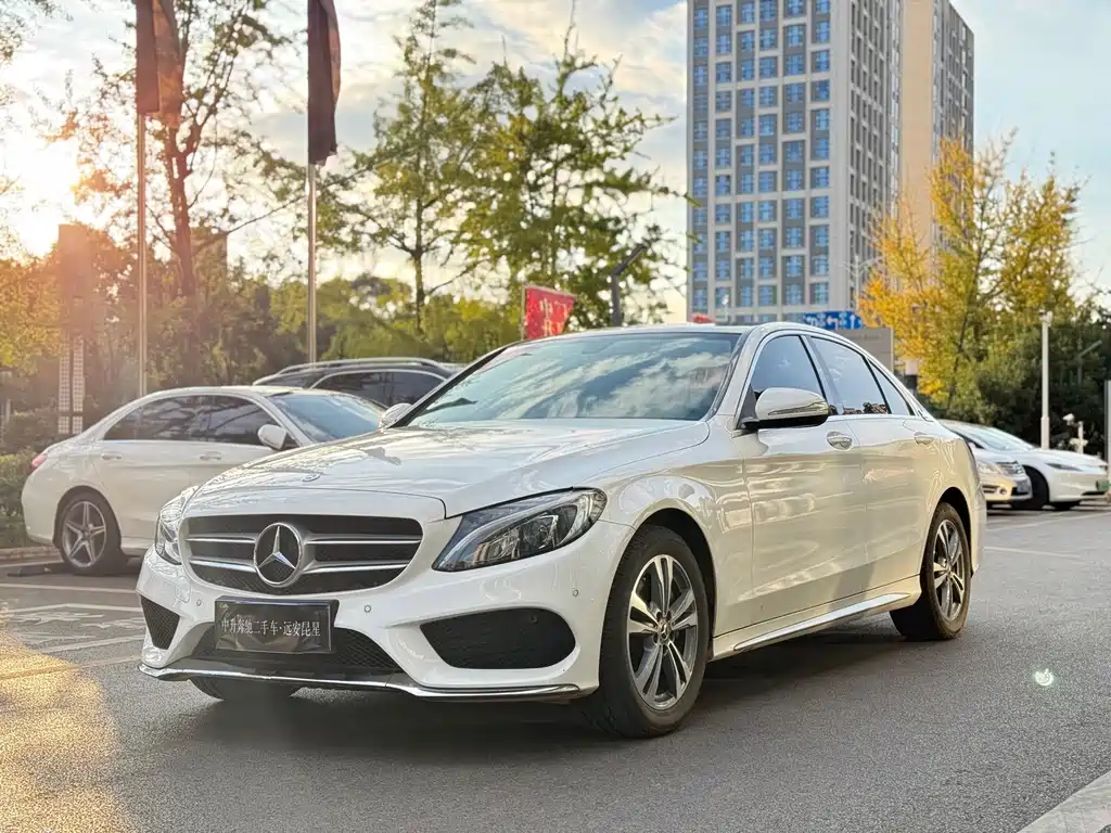 Mercedes-Benz C-Class — миниатюра 9