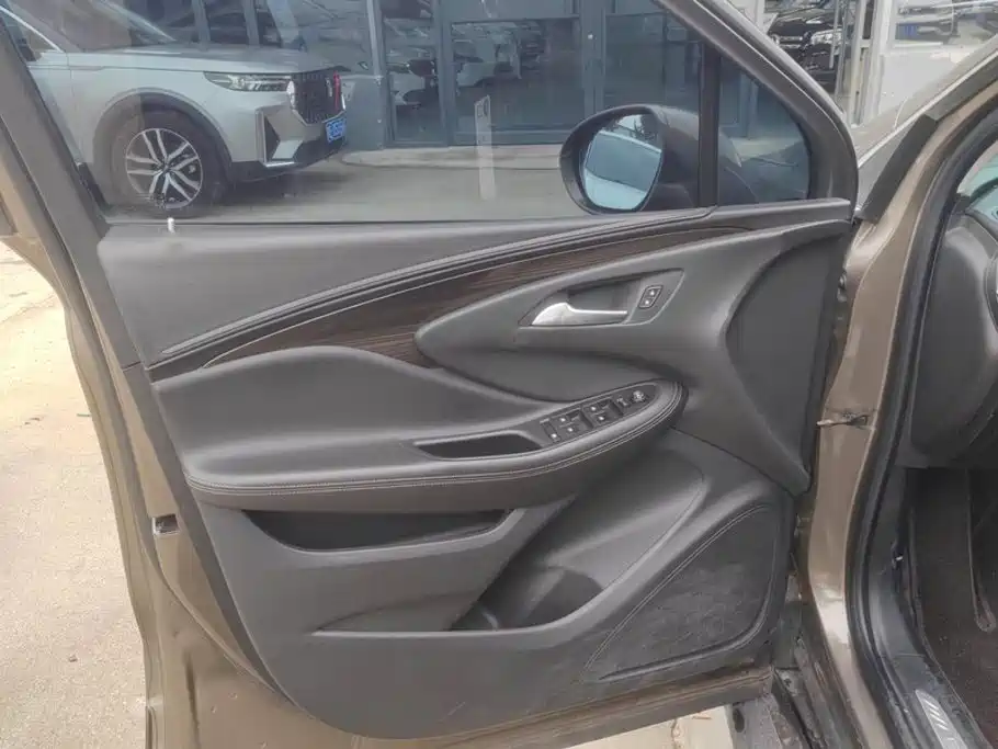 Buick Envision Plus — миниатюра 7