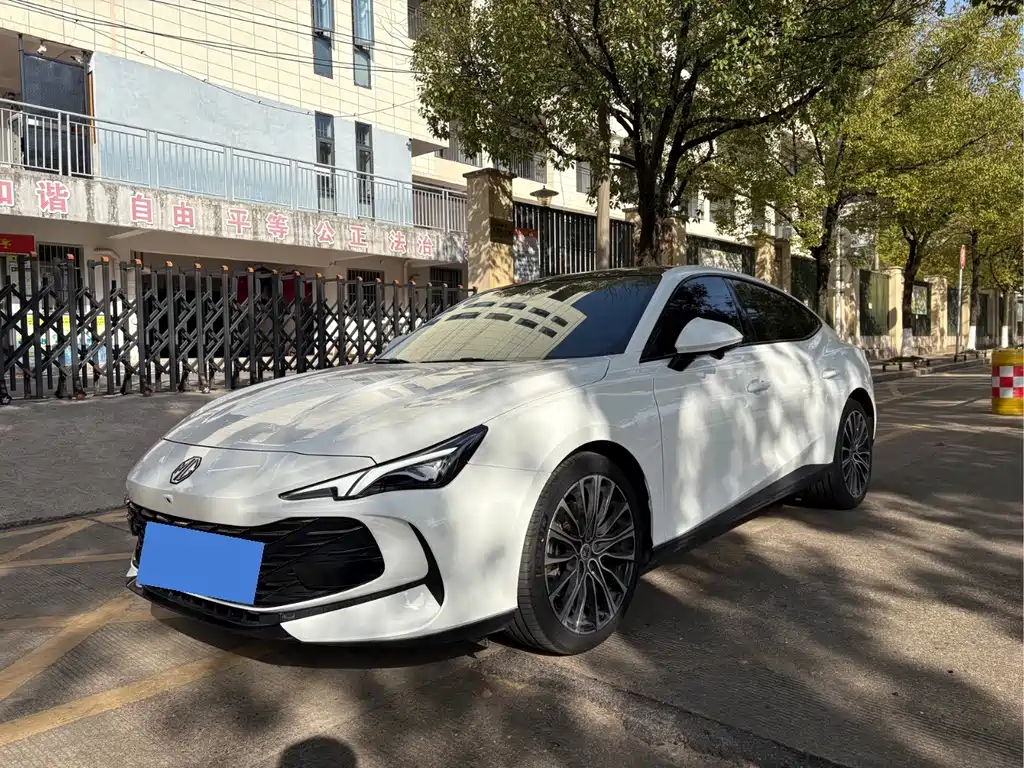 MG MG7