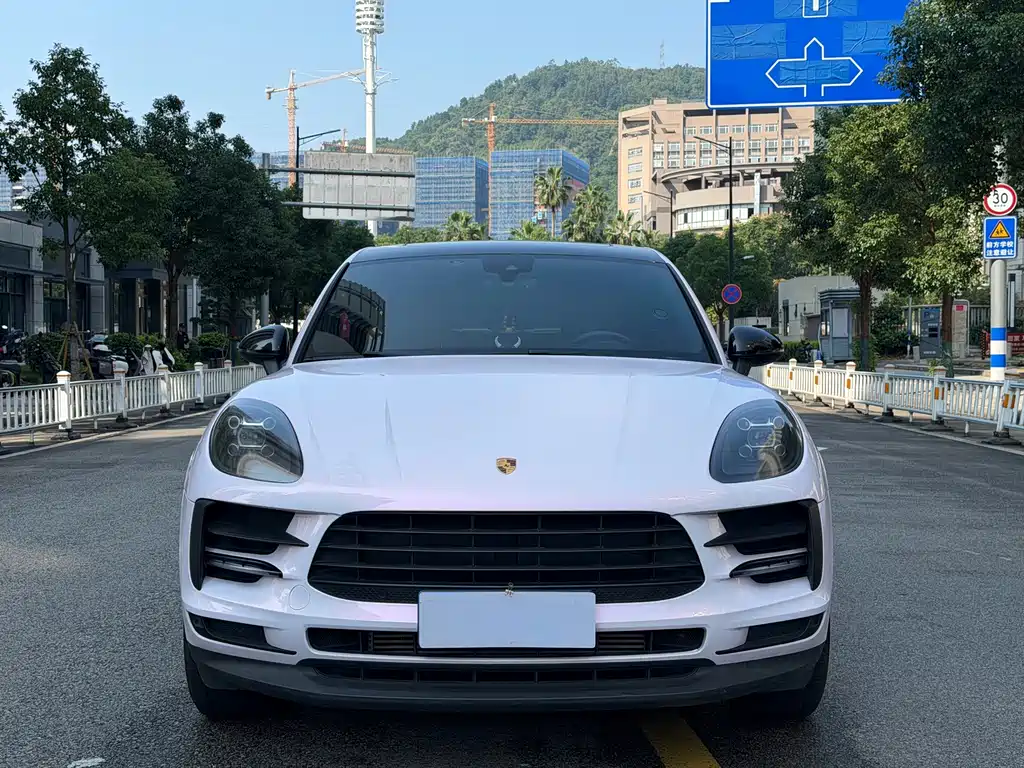 Porsche Macan — миниатюра 2