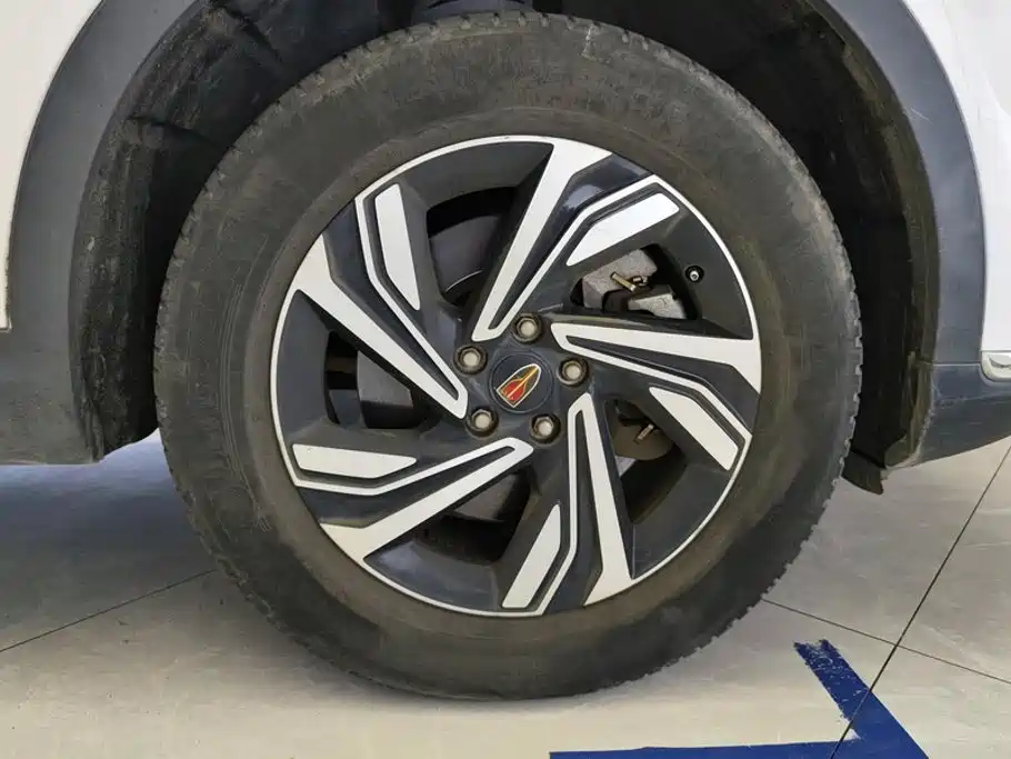 Hongqi Hongqi HS5 — миниатюра 6