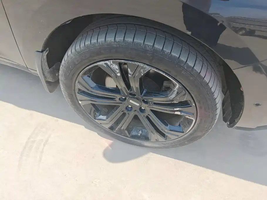 Wey Wey VV5 — миниатюра 6