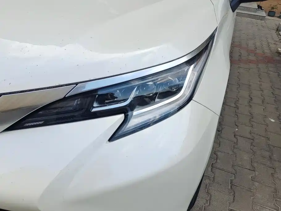 Toyota Sienna — миниатюра 5