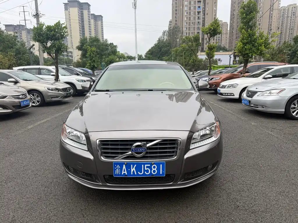 Volvo S80L — миниатюра 2