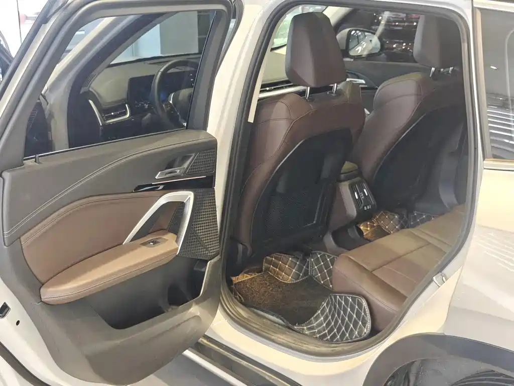BMW X1 — миниатюра 8