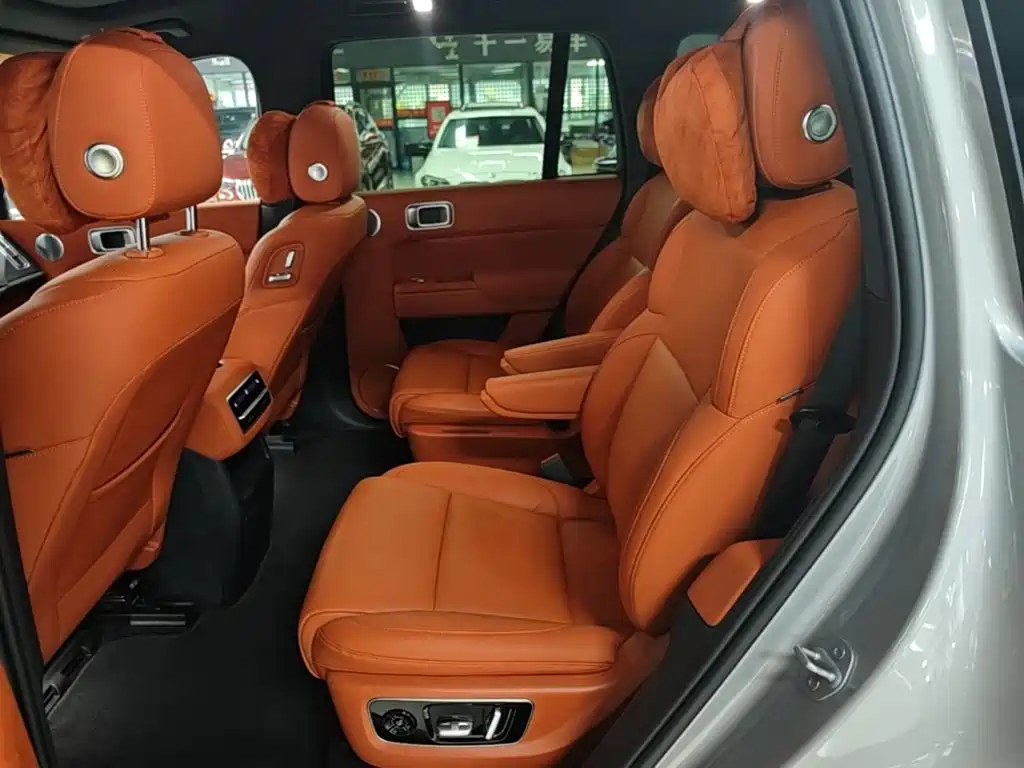 Li Auto Li L8 — миниатюра 17