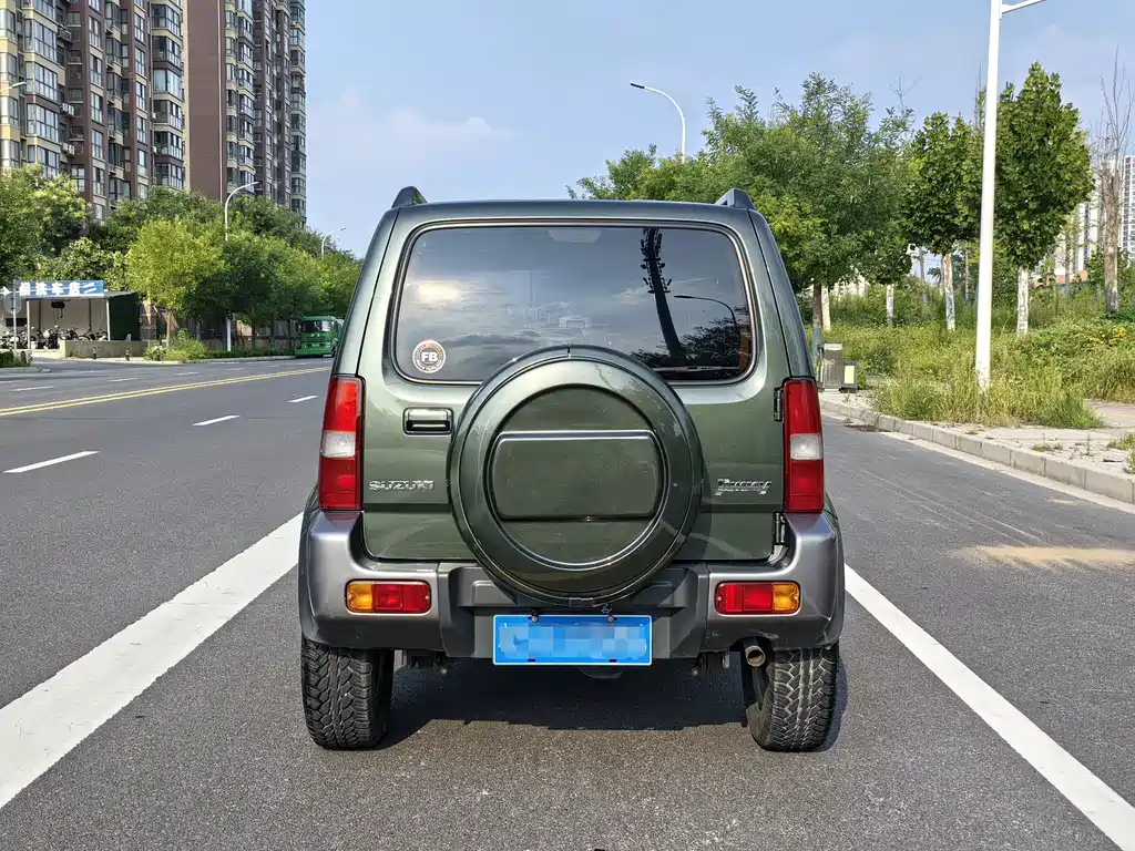 Suzuki Jimny — миниатюра 4