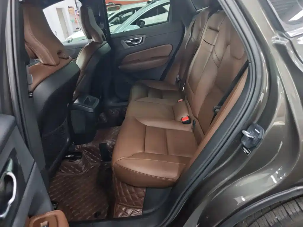 Volvo XC60 — миниатюра 17