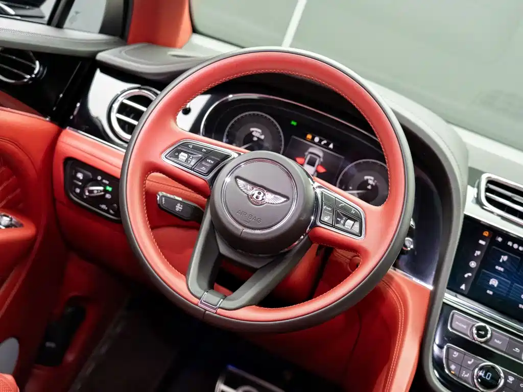 Bentley Bentayga — миниатюра 15