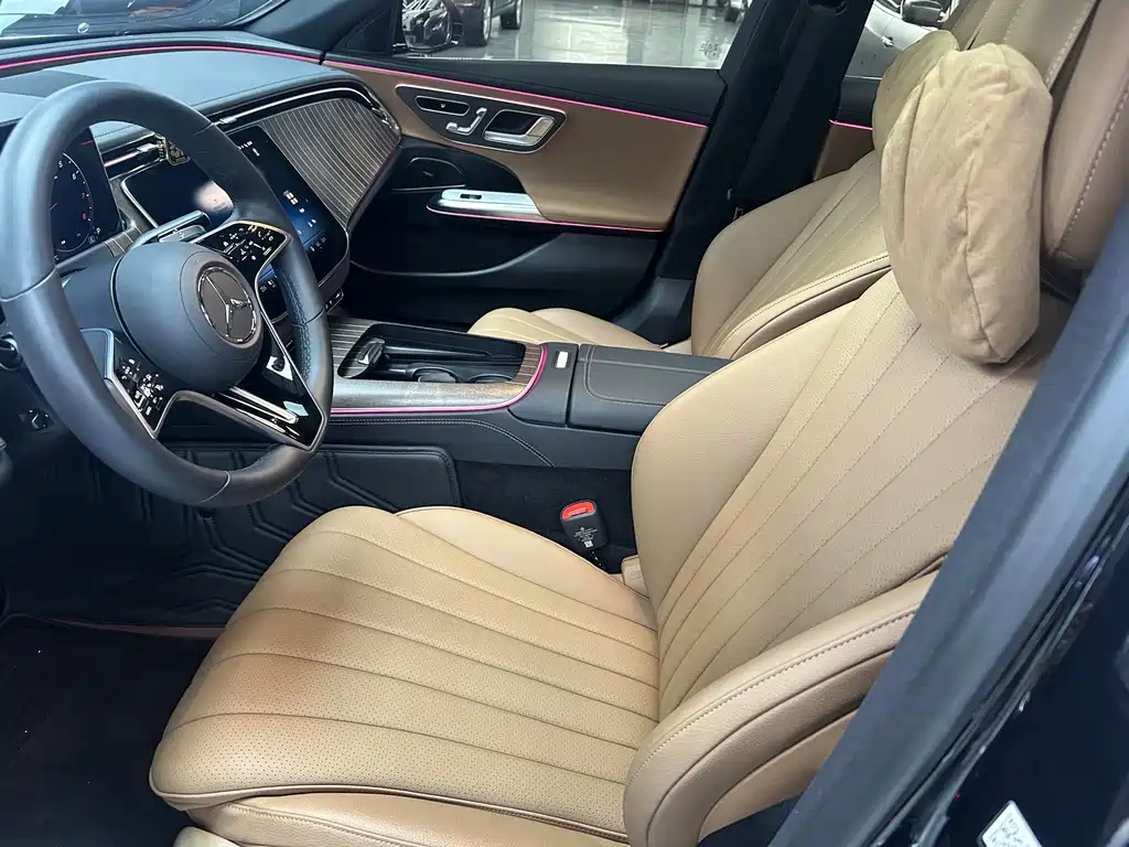 Mercedes-Benz E-Class — миниатюра 4