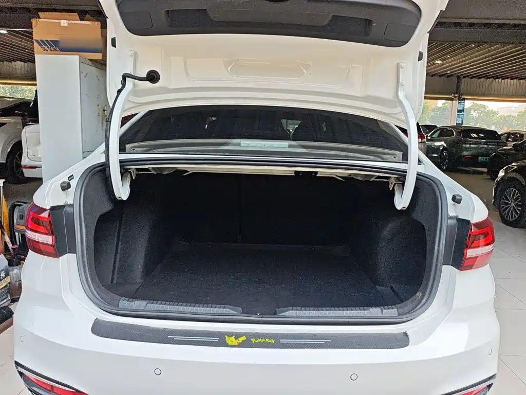 Volkswagen Lavida — миниатюра 15