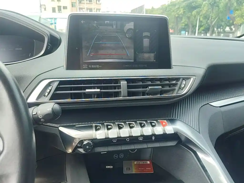 Peugeot 5008 — миниатюра 13