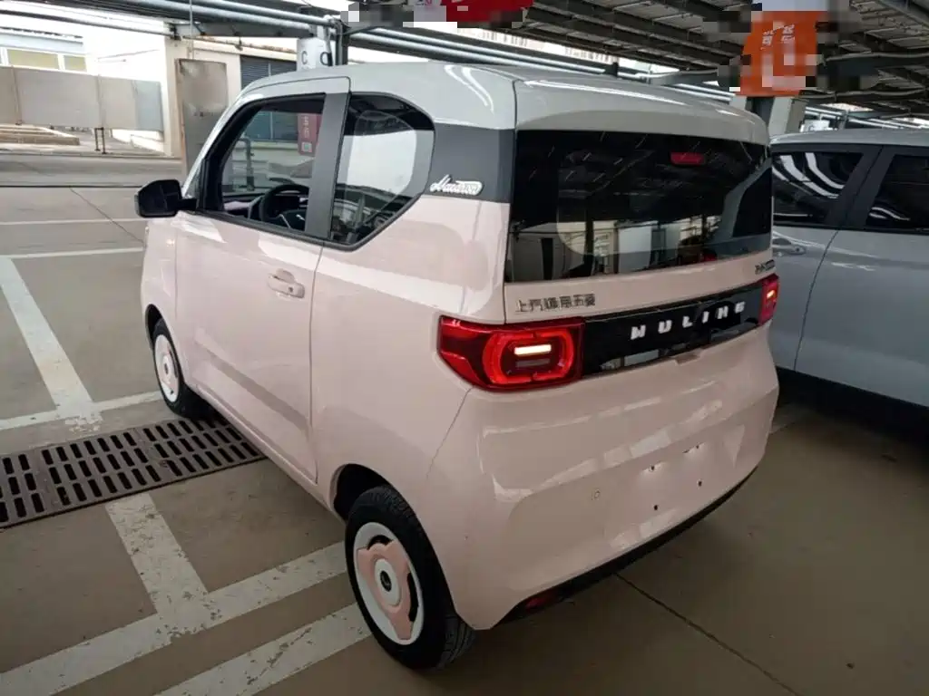 Wuling MINIEV — миниатюра 5