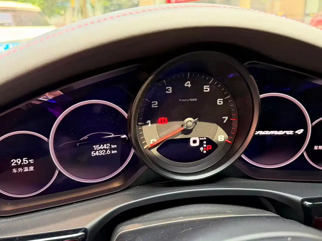 Porsche Panamera — миниатюра 5