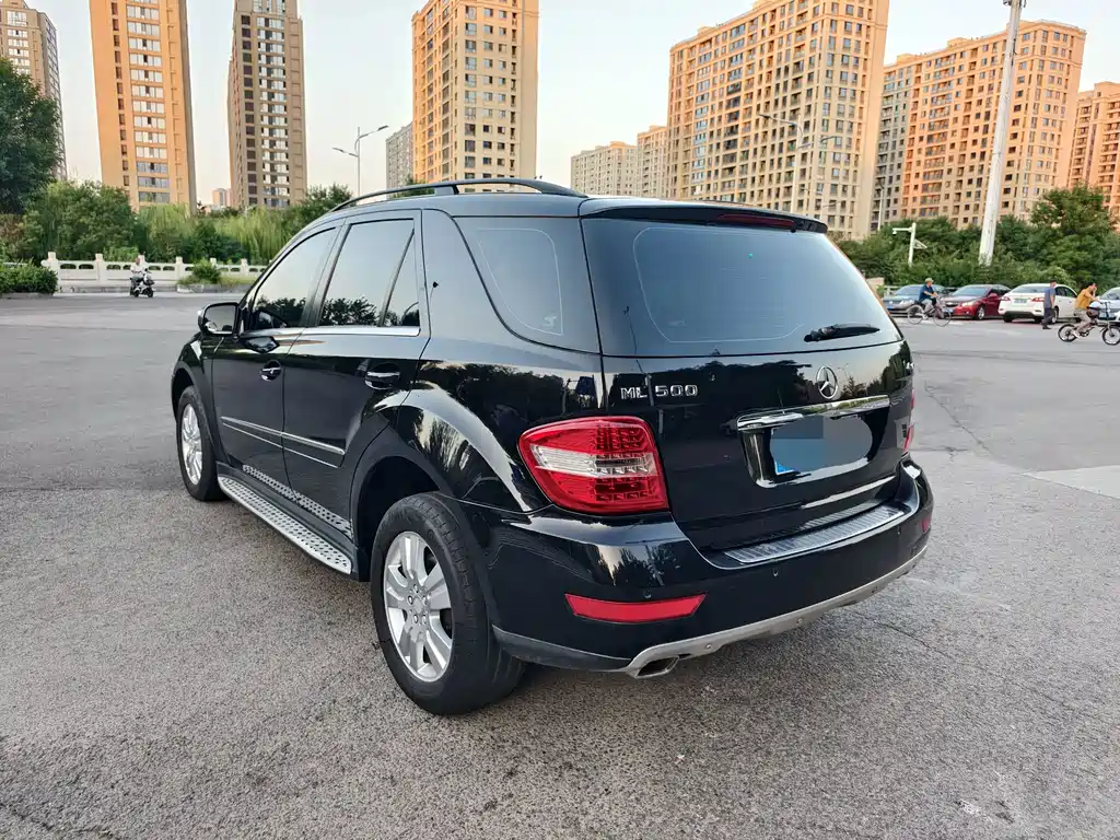 Mercedes-Benz M-Class — миниатюра 6