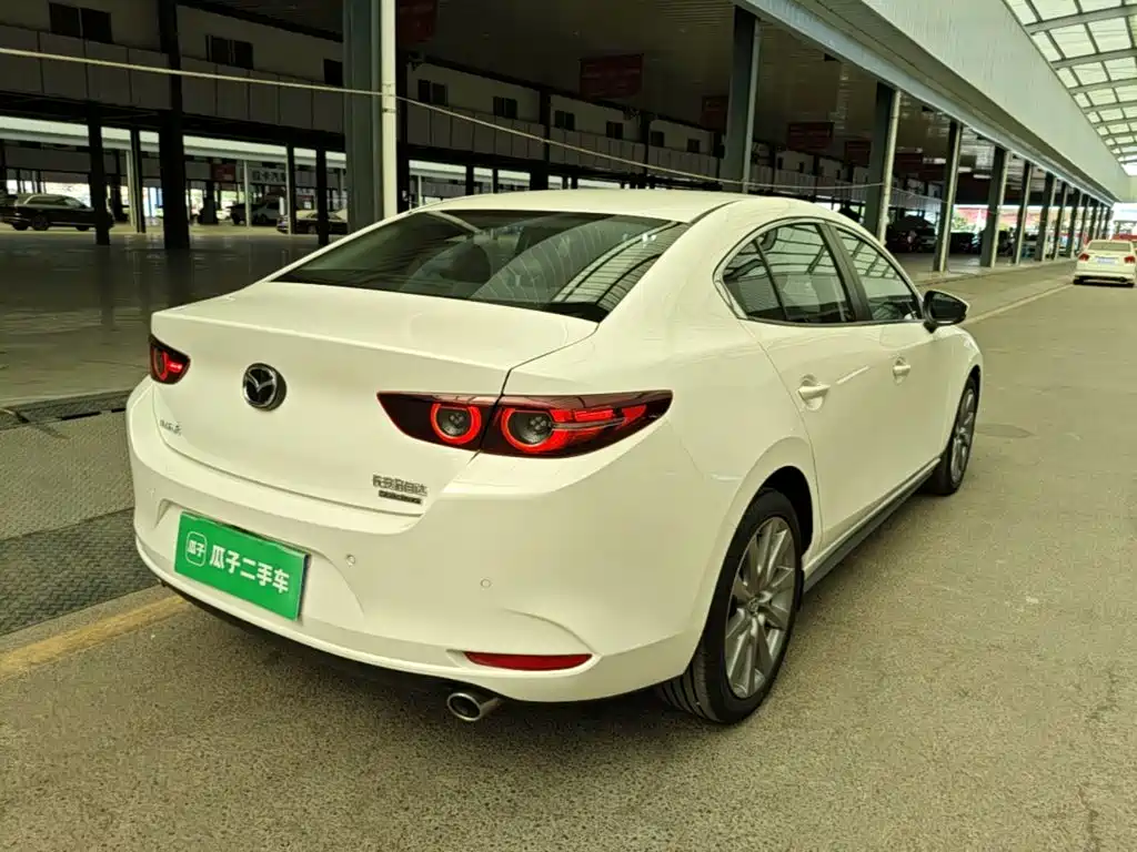 Mazda 3 Axela — миниатюра 7