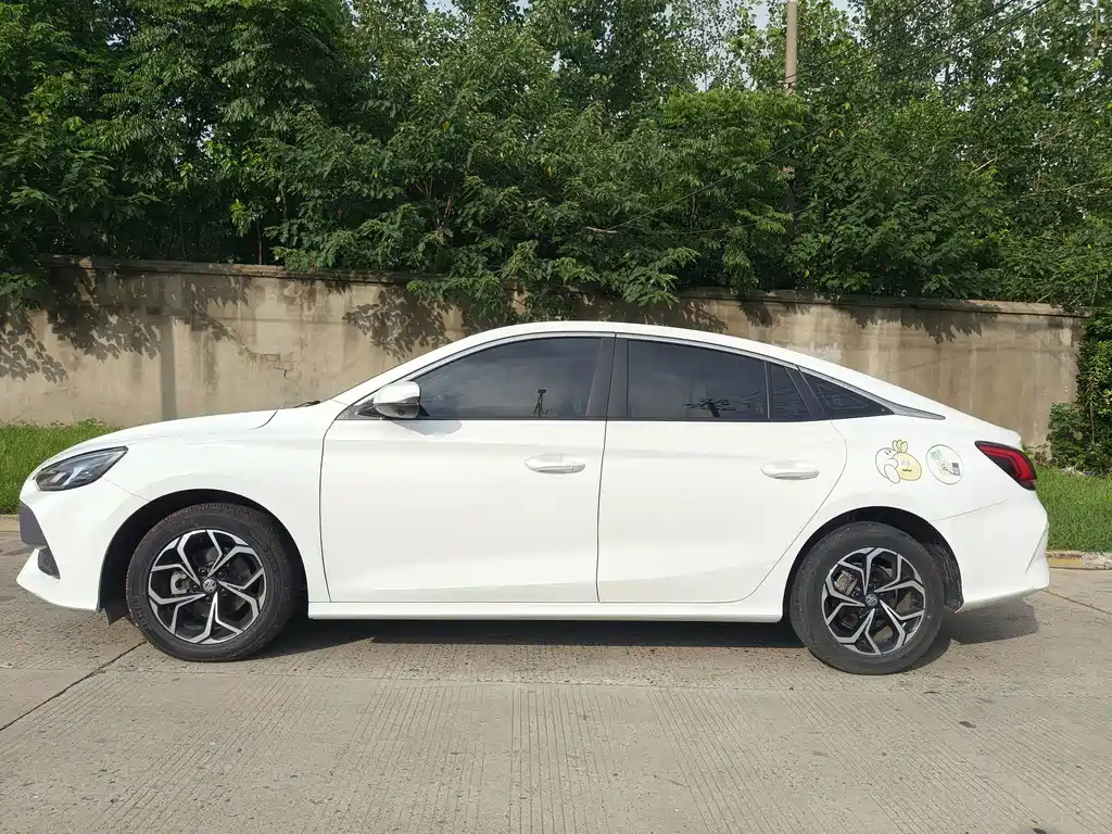 MG MG5 — миниатюра 4