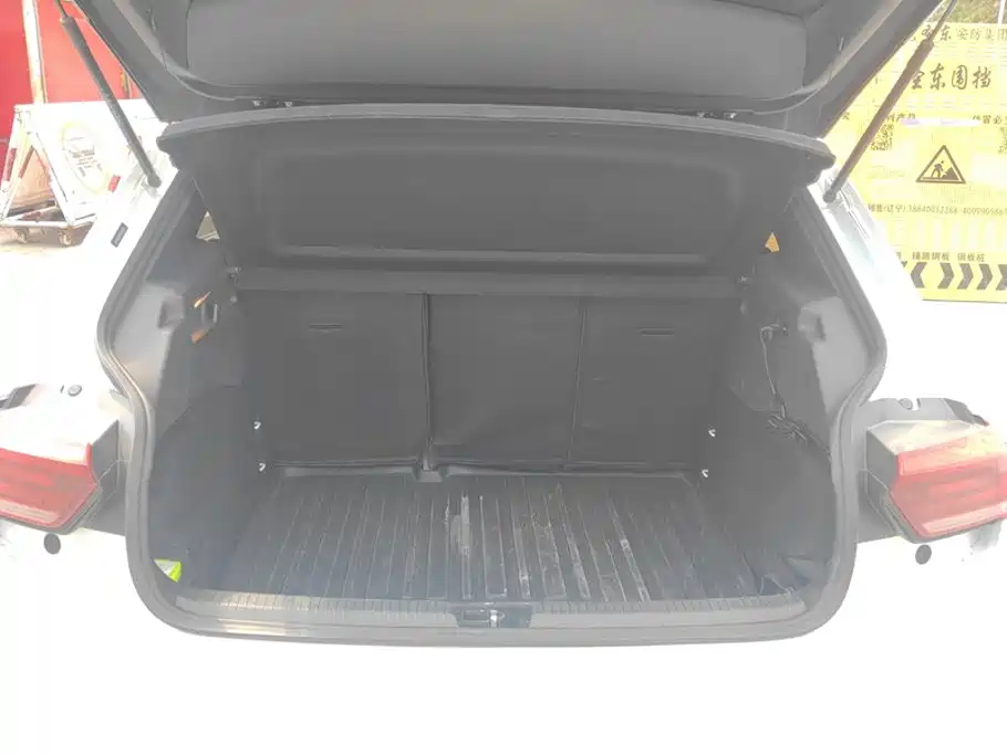 Volkswagen ID.3 — миниатюра 4