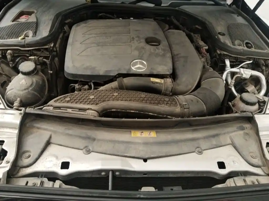 Mercedes-Benz E-Class — миниатюра 16