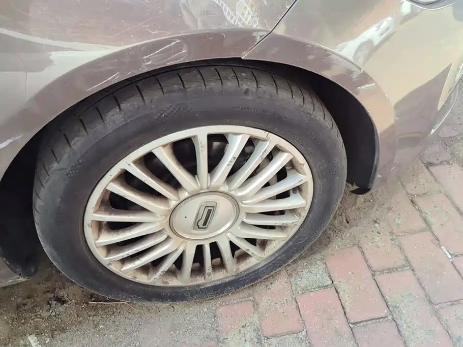 Qoros Qoros 3 — миниатюра 6