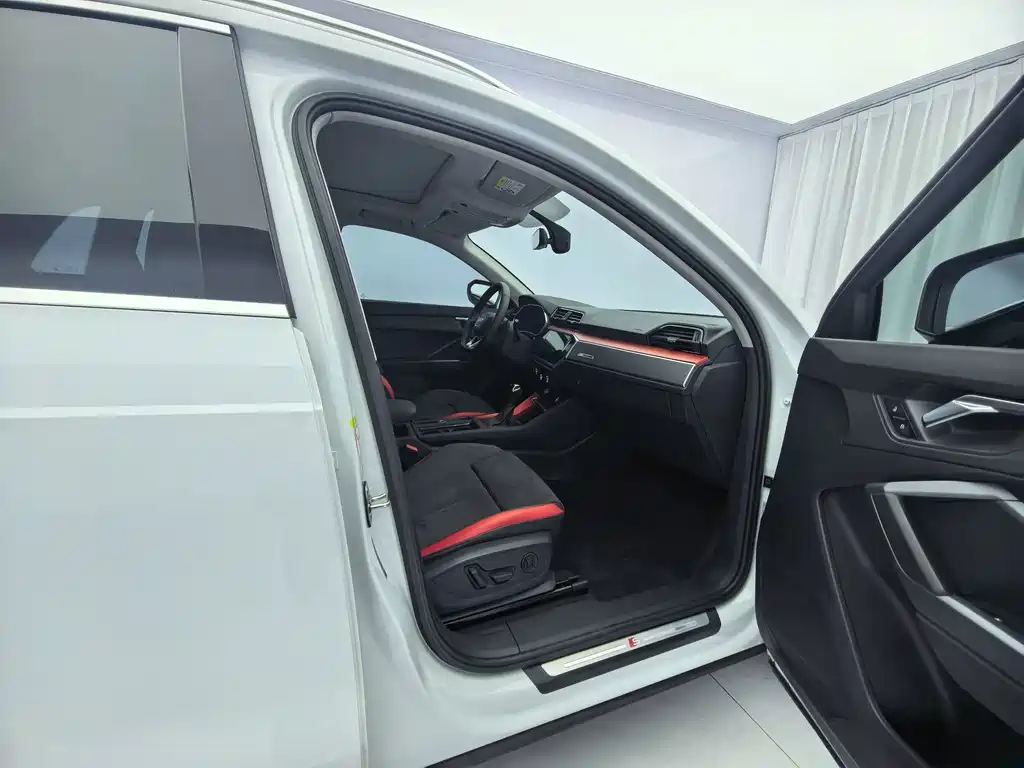 Audi Q3 — миниатюра 20