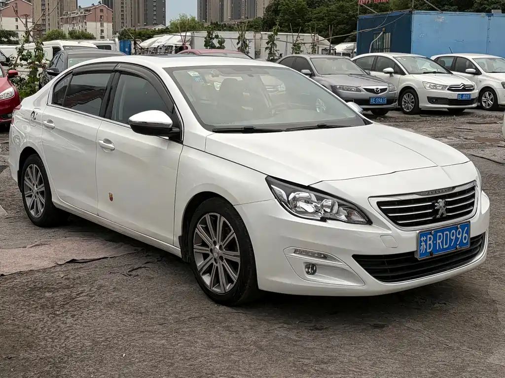 Peugeot 408 2014 1.8L AT Luxury