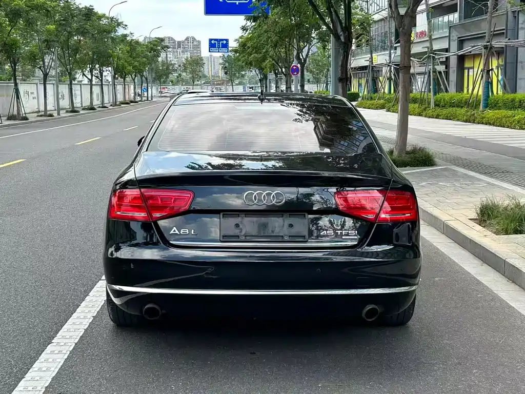 Audi A8 — миниатюра 8