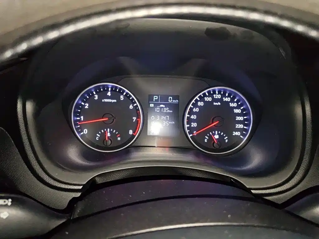 Hyundai Elantra — миниатюра 4