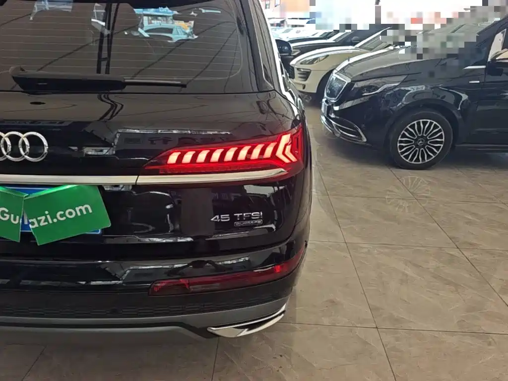 Audi Q7 — миниатюра 8