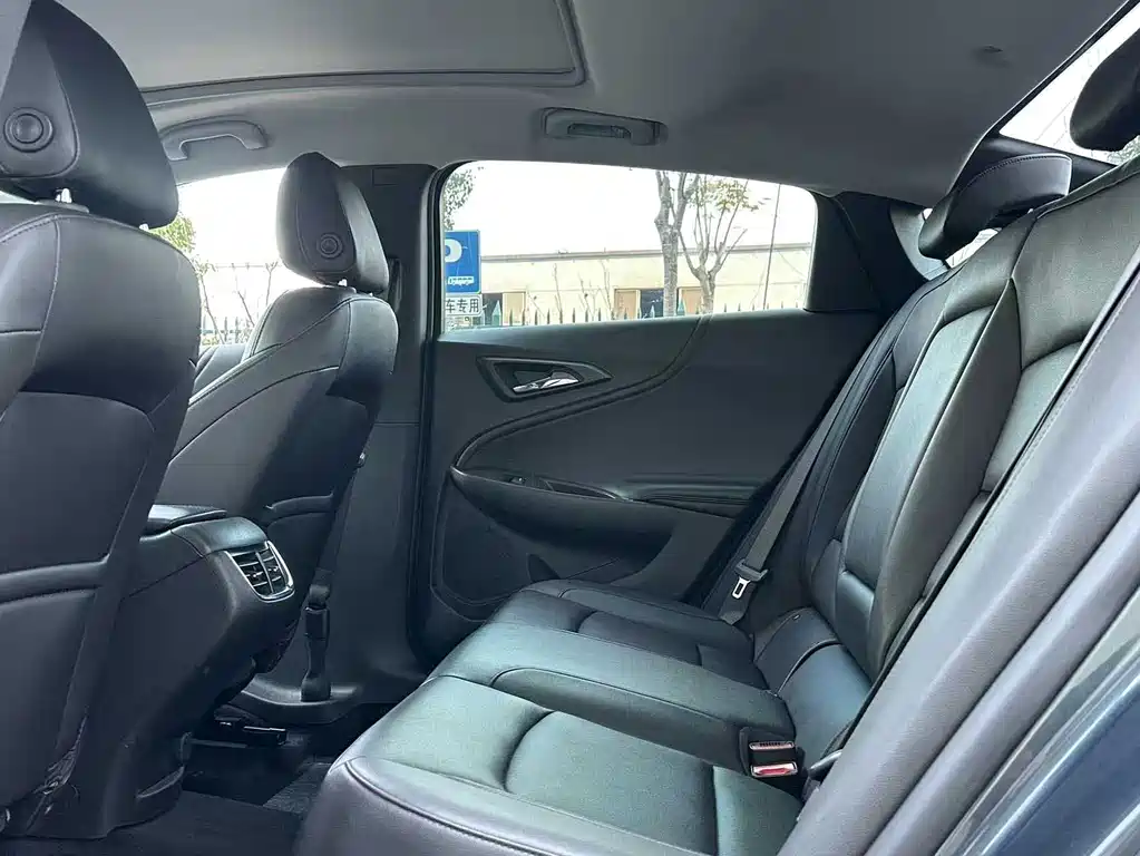Chevrolet Malibu XL — миниатюра 7