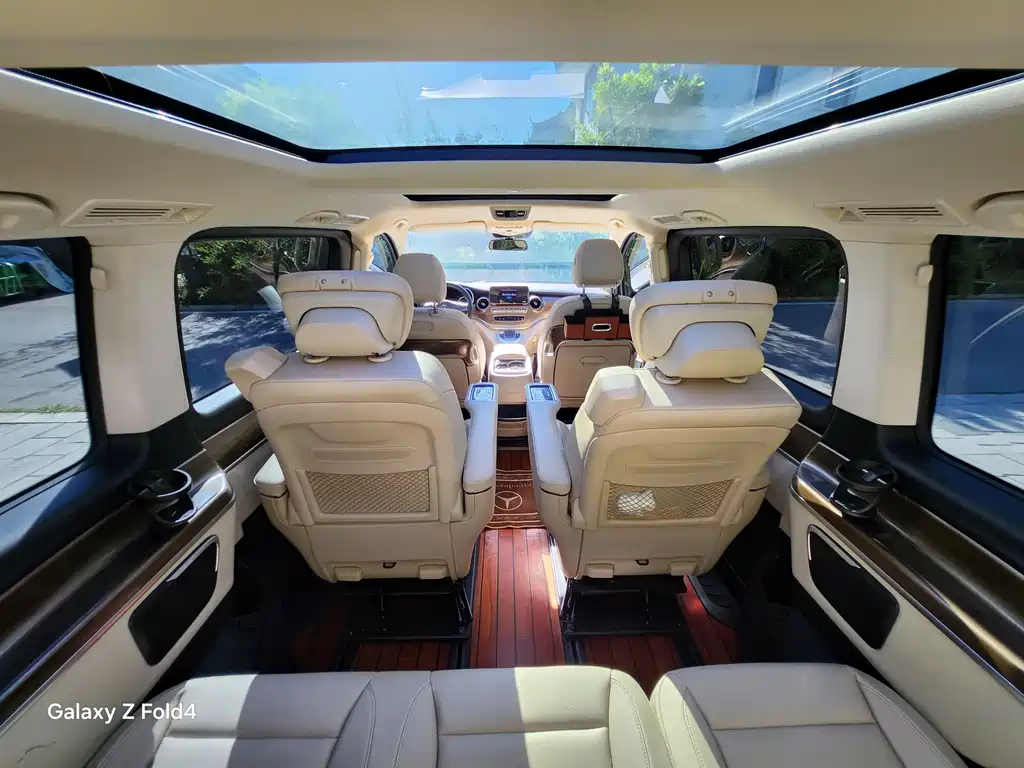 Mercedes-Benz V-Class — миниатюра 10
