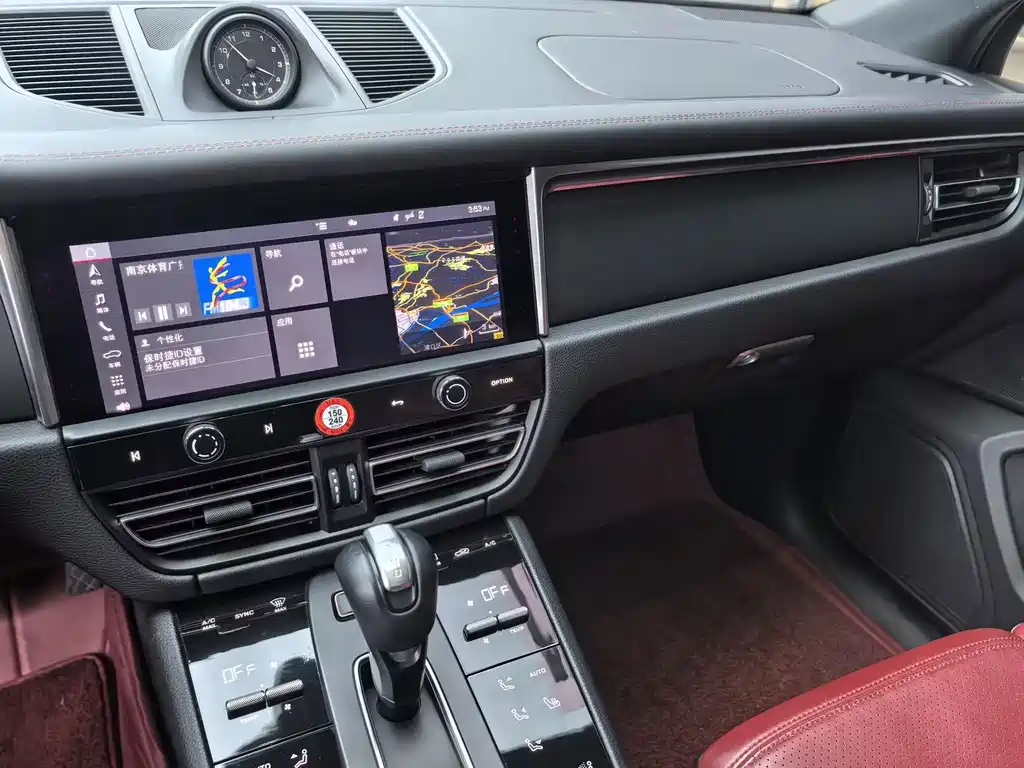 Porsche Macan — миниатюра 5