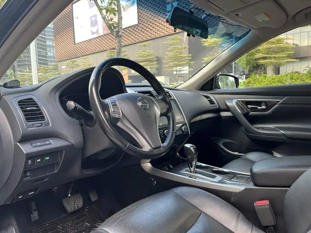 Nissan Teana — миниатюра 12