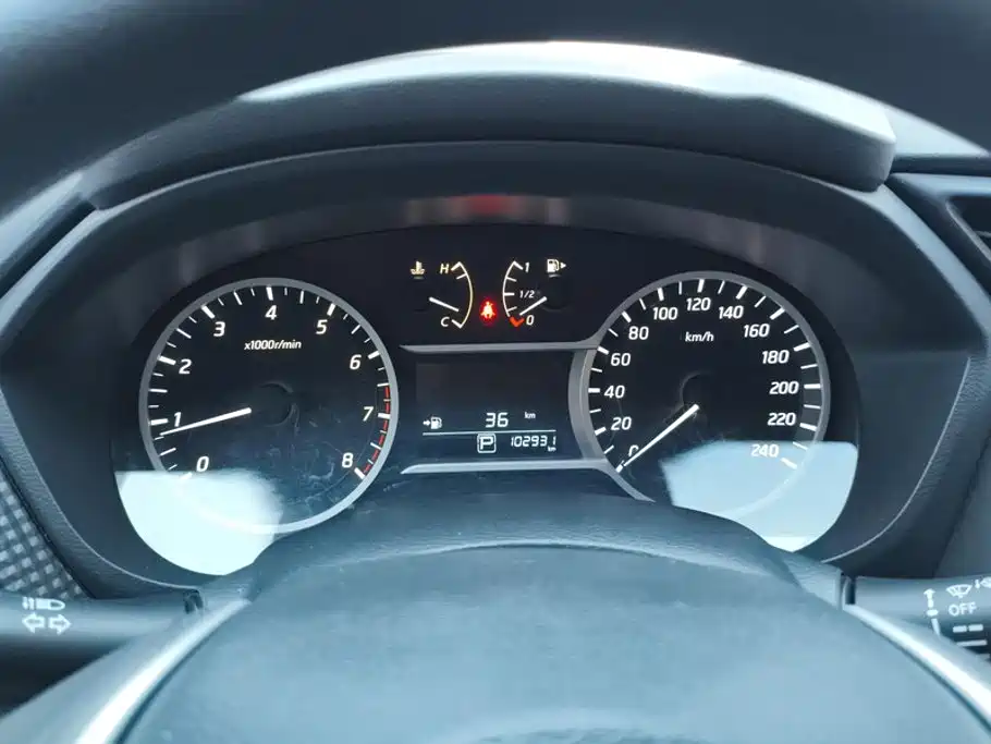 Nissan Bluebird — миниатюра 14