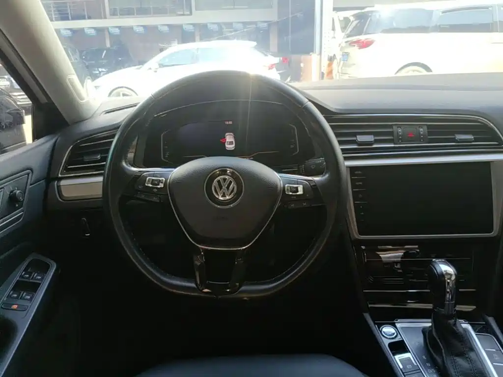 Volkswagen Lamando — миниатюра 11