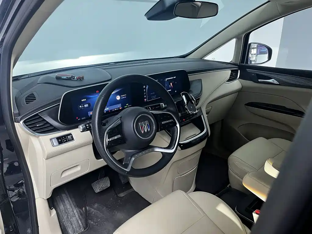 Buick GL8 Hybrid — миниатюра 11